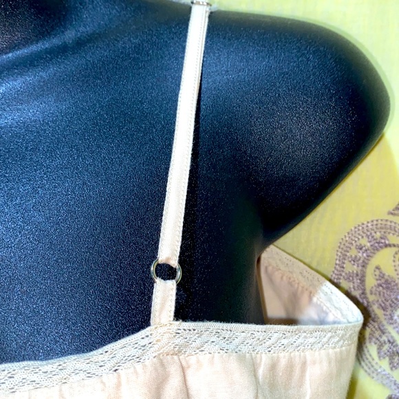 FALCON & BLOOM CREAM CAMI LACE, PLEATED, CUT-OUT ADJUSTABLE STRAPS TANK SZ S - Picture 7 of 13